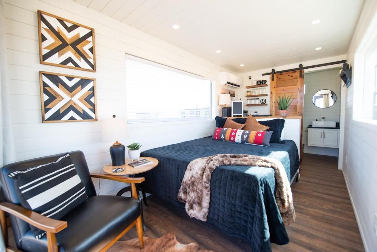 New The Buffalo-Shipping Container In Alpine Εξωτερικό φωτογραφία